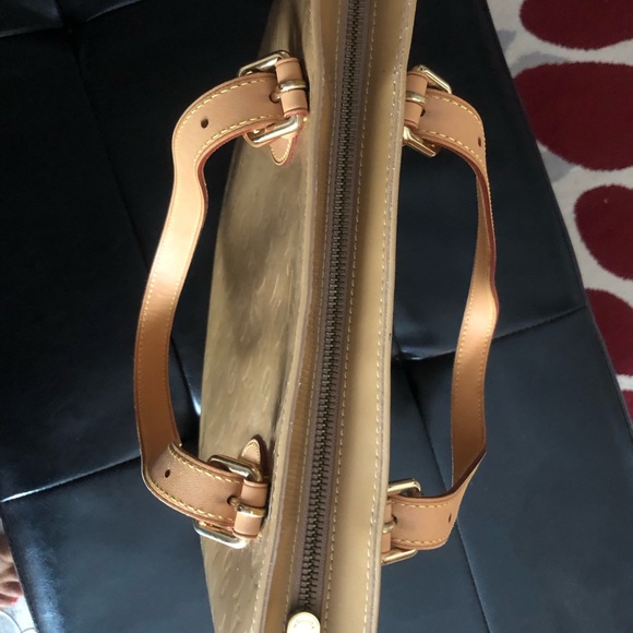 Louis Vuitton Brentwood Vernis Patent Leather, near excellent condition - Picture 10 of 14